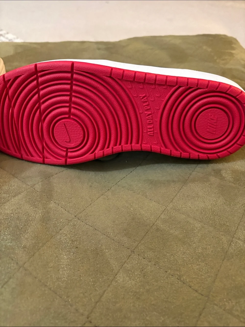 Nike Court Borough Low 2 SE 'White Very Berry' DM0110-100